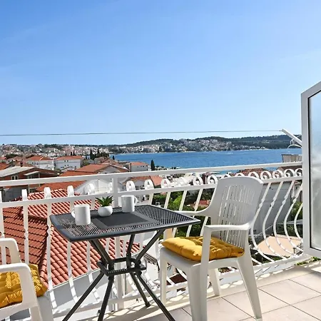 Ljube Apartamento Trogir