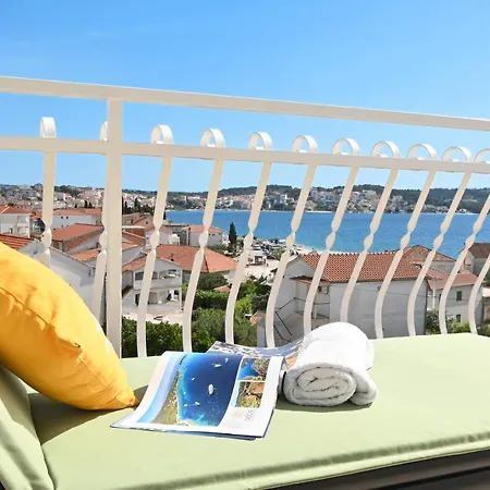 Ljube Apartamento Trogir