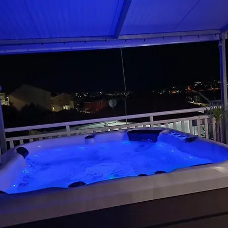 Ljube Apartman *