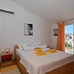 Apartment Ljube *