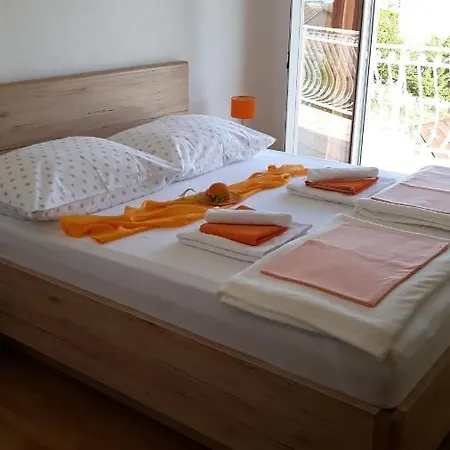 Ljube Apartament *