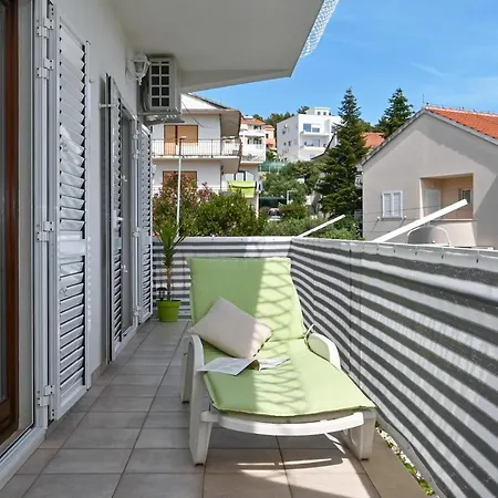 Apartment Ljube