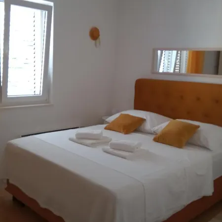 Ljube Apartment *