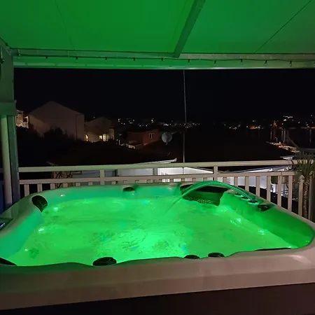 Ljube Apartment