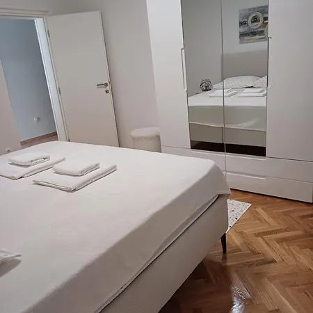 Ljube Apartment