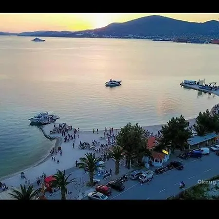 Ljube Διαμέρισμα *